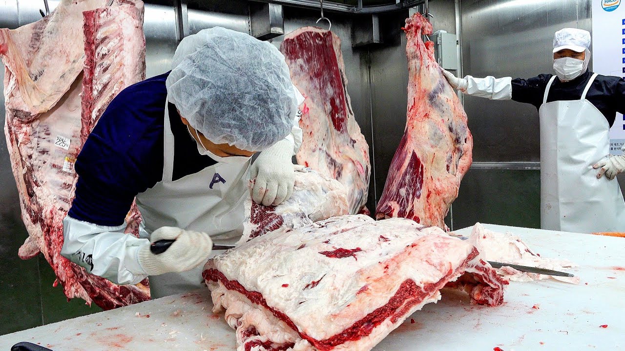마장동 해체쇼! 압도적인 명품 한우 발골 과정 Process of making beef / Korean street food