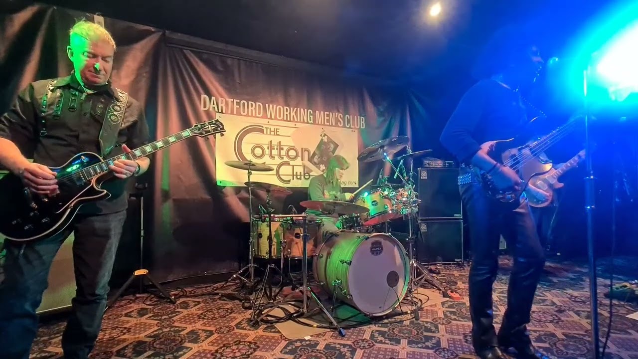 Dizzy Lizzy ( thin Lizzy Tribute )  Still In Love With You