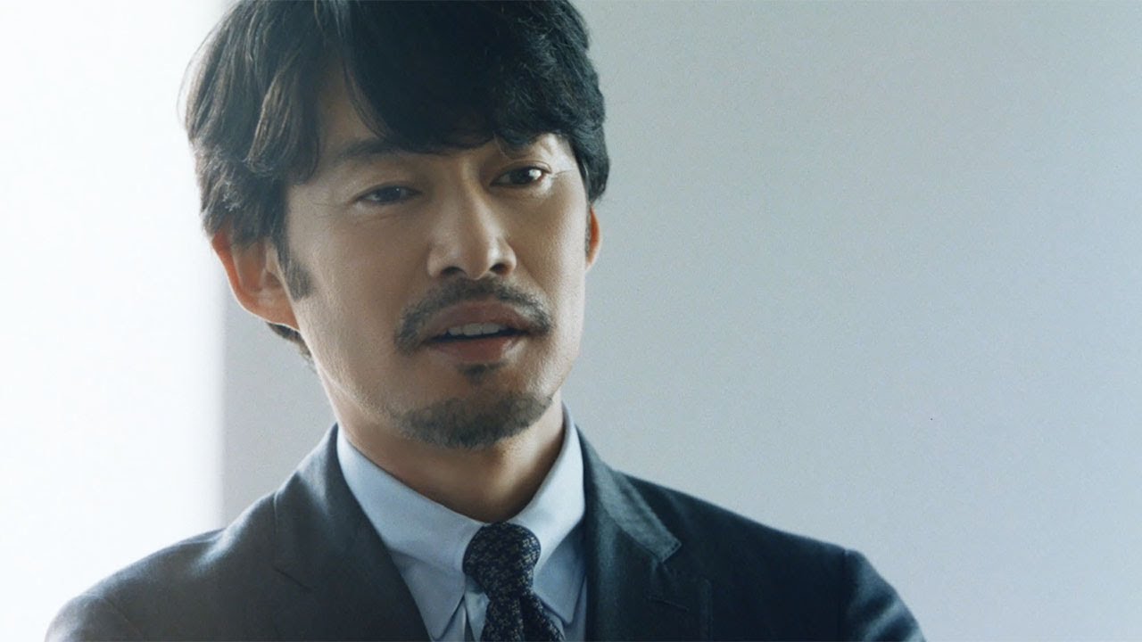 竹野内豊、アイス選びで妄想止まらず　部下に取られて悲しげな表情　森永乳業「PARM」新CM「食感も、結論、パルム。」編