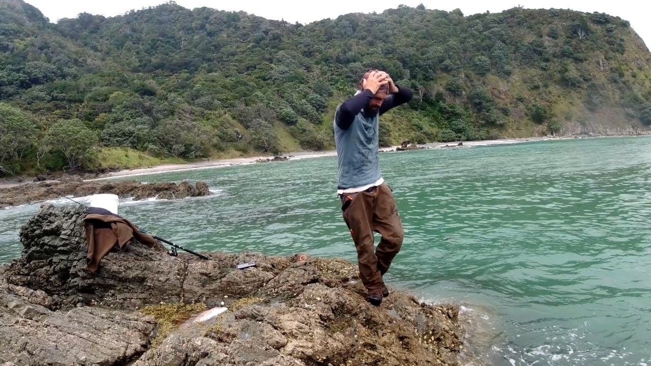 Rock Fishing Rod Rescue