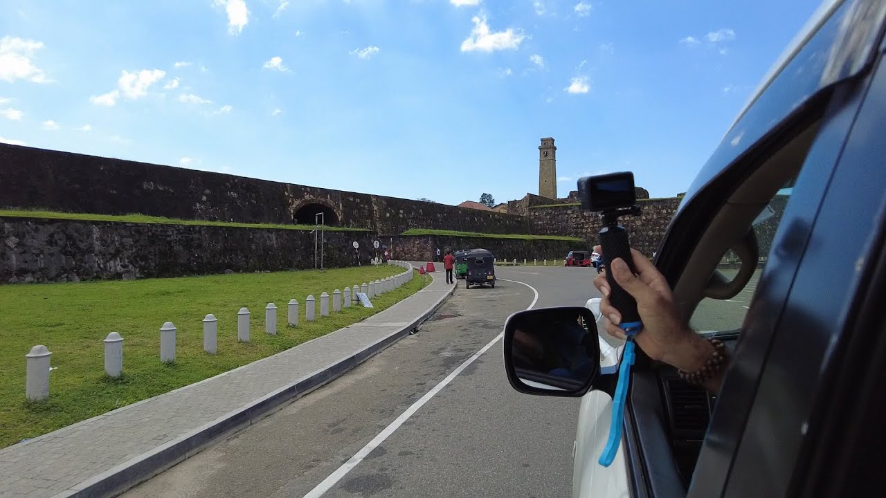 Day 155 : දෙය්යන්ට රු.5යිද? - VlogMafia at Galle Fort