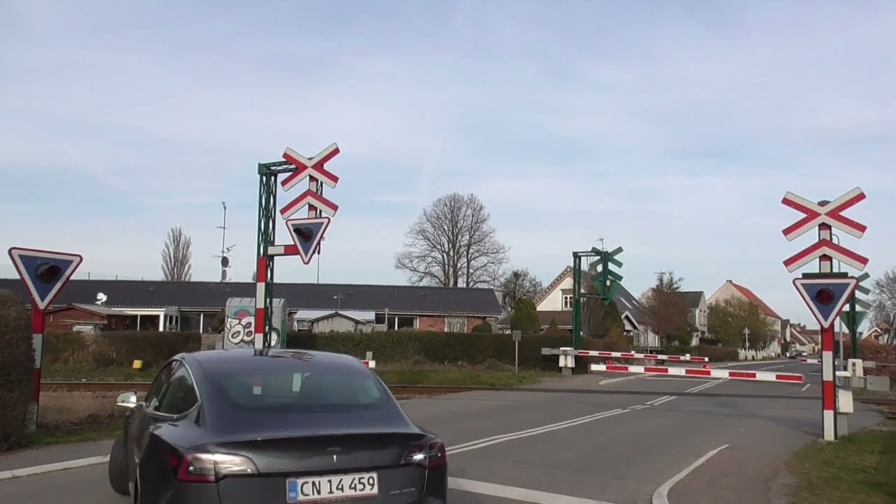 Jernbaneoverskæring Rødvig /Spoorwegovergang /Level Crossing/ Passage a Niveau/ Bahnübergang