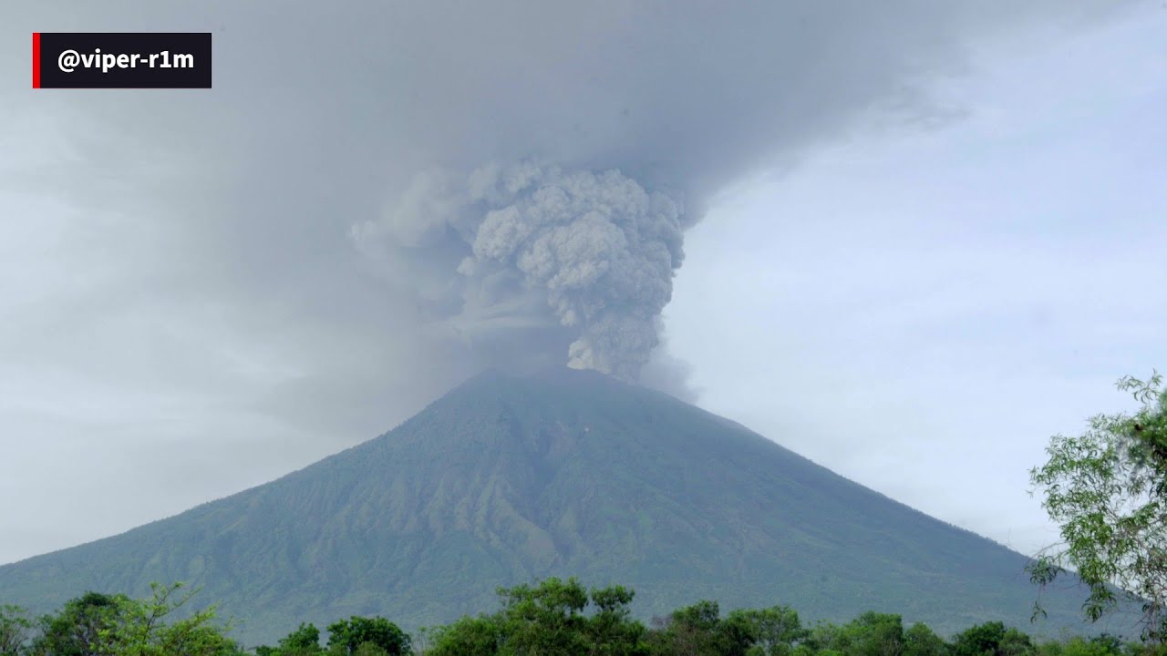 Close-Ups Shots of Mount Slamet | Indonesia&rsquo;s Powerful Volcano
