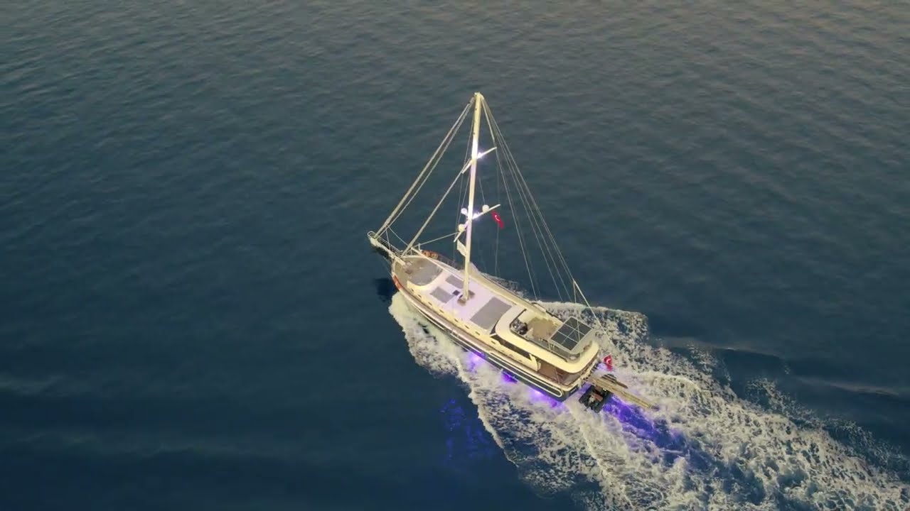 Ruzanna M - Lüks Tekne Kiralama - 4 Kabinli Tekne - Göcek Mavi Tur - Mavi Yolculuk Yatçılık