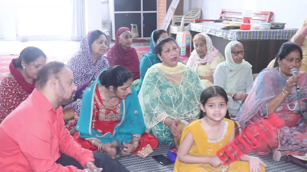 Live Radha Krishna Keertan by manisha oberoi#bhajan #radhakrishandamani #kirtan #bhakti
