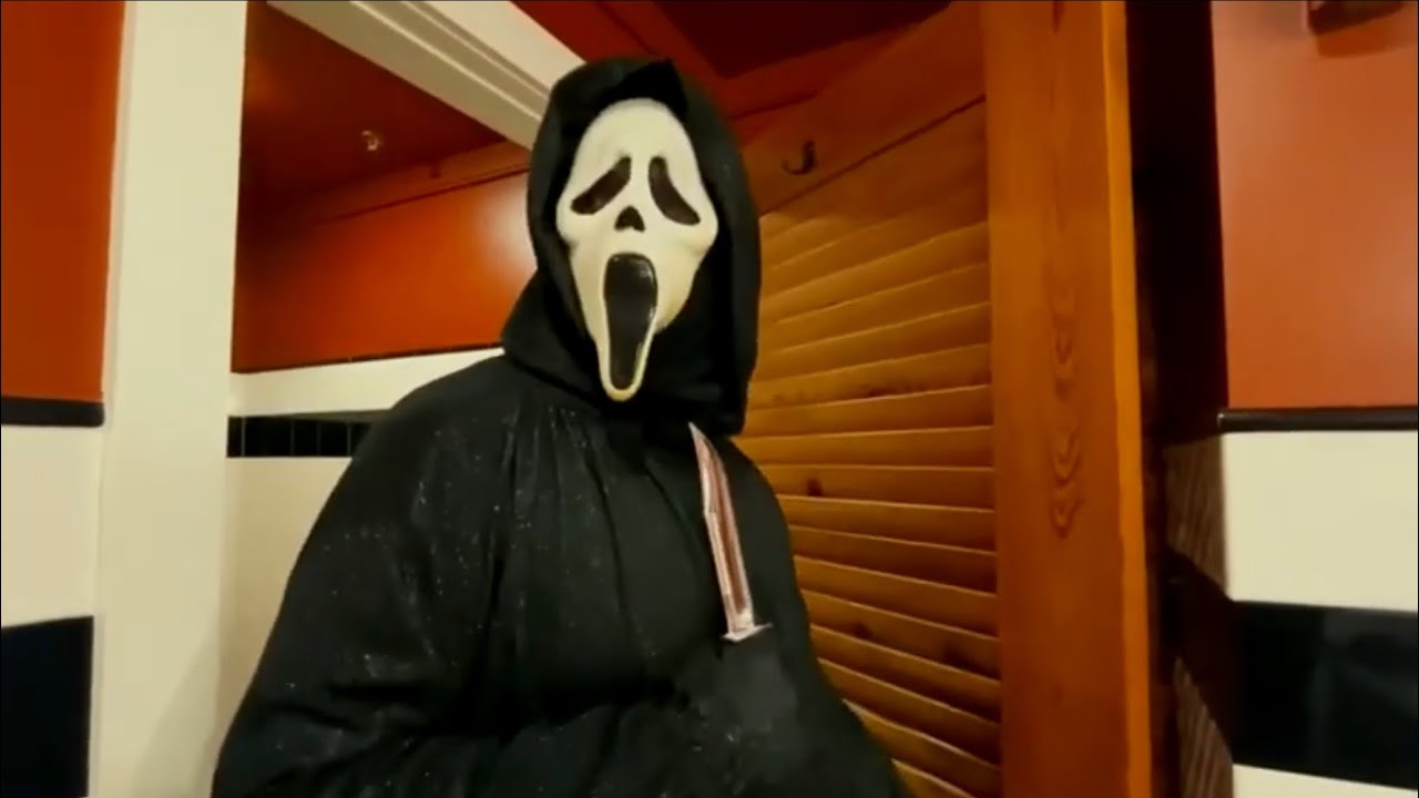 Scream 2 Ghostface killer Costume Test Cinematics