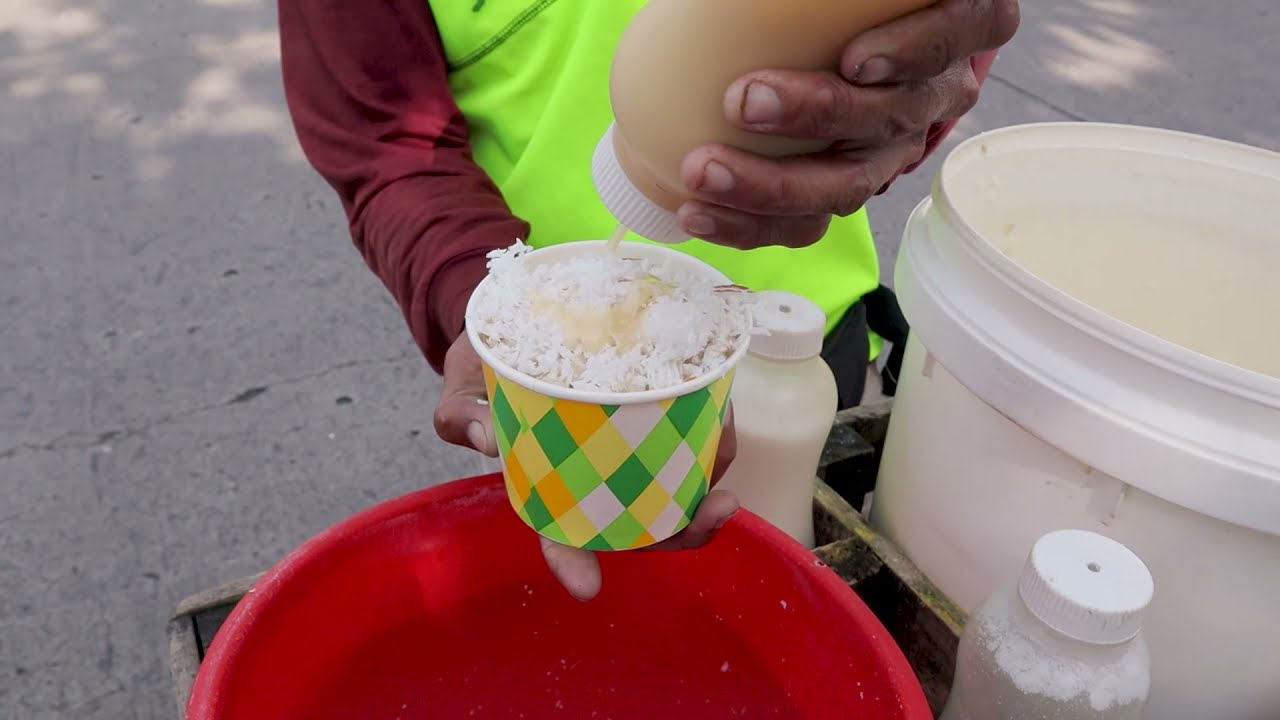 FILIPINO STREET FOOD Binatog (Boiled Corn)- Binatog ni Manong