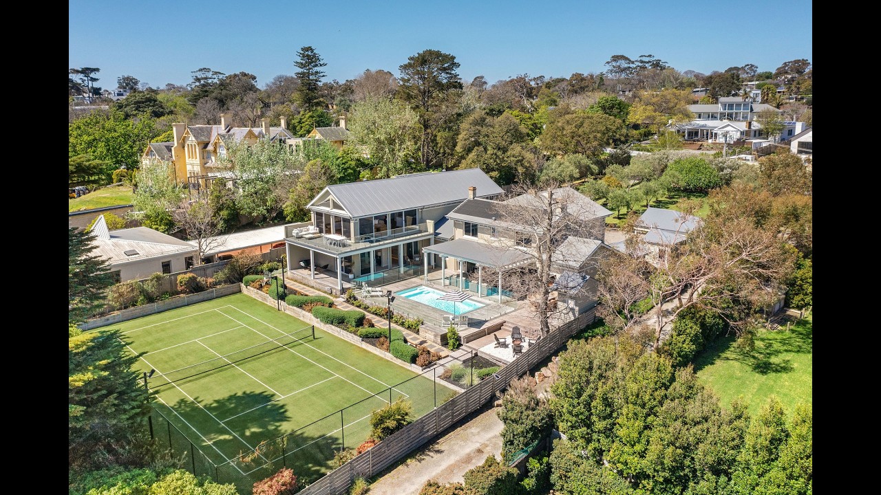 22 Yamala Drive, Frankston South