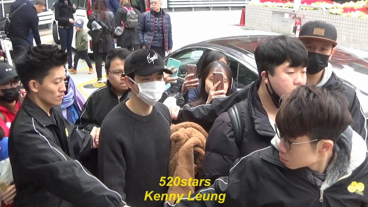 2PM - 李俊昊Lee JunHo (이준호) Hong Kong Airport Arrival 20181231
