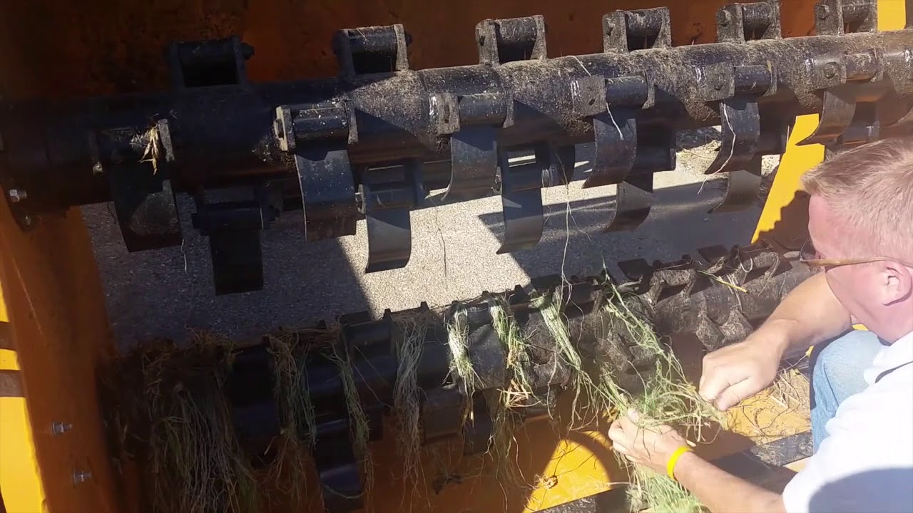 TOP-SPREAD Net Wrap Removal