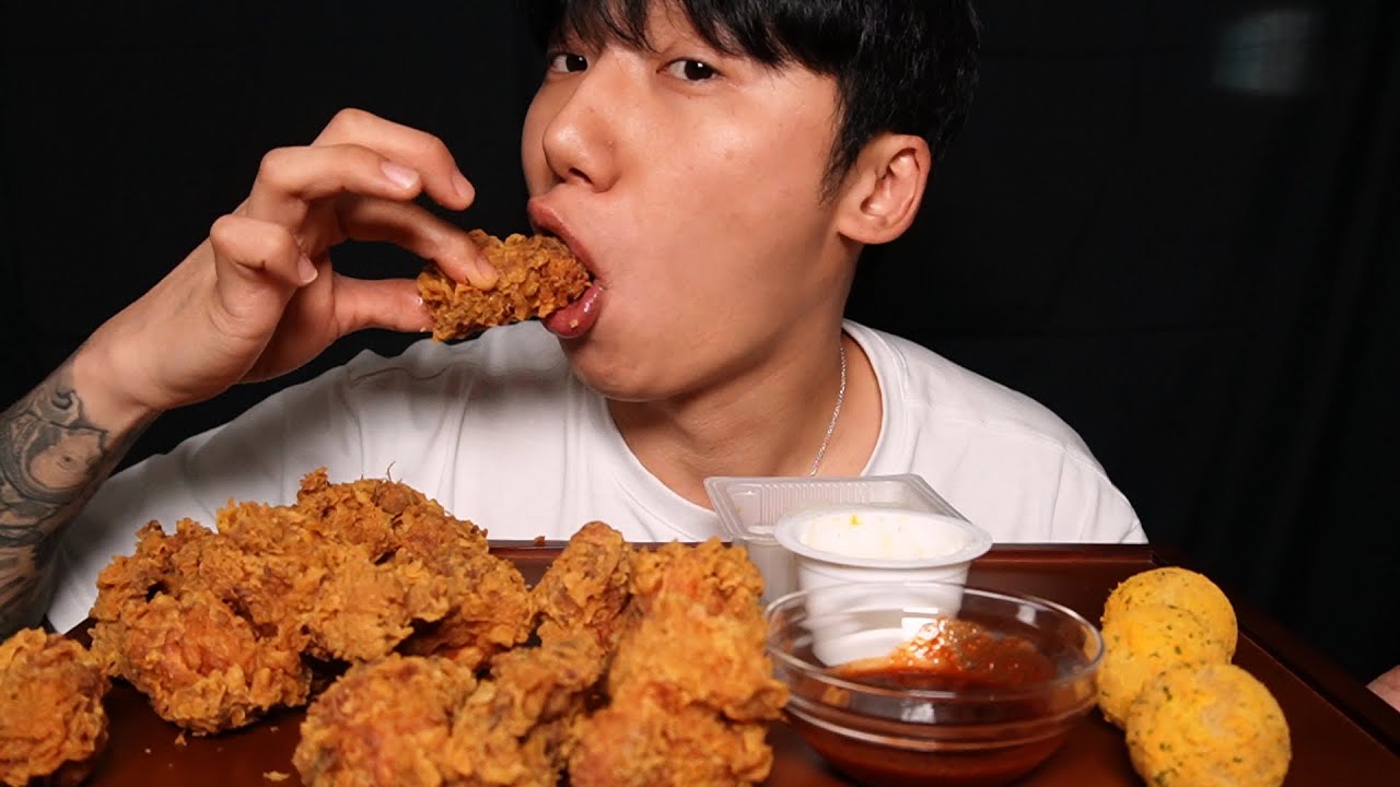 바삭 끝판!! bhc 핫후라이드 치킨 & 뿌링 치즈볼 먹방!! Fried Chicken Mukbang Asmr