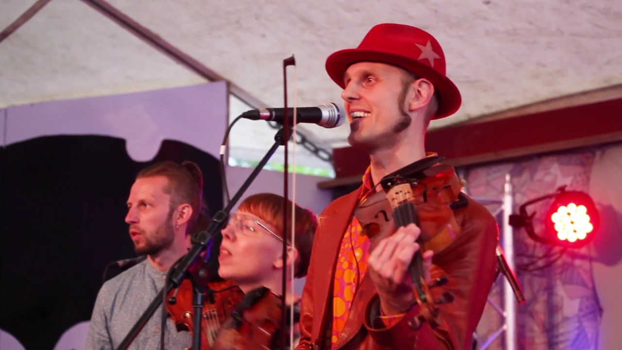Tero Pajunen ja Rakas Lapsi: Piiri pieni pyörii @ Kaustinen Folk Music Festival 2017