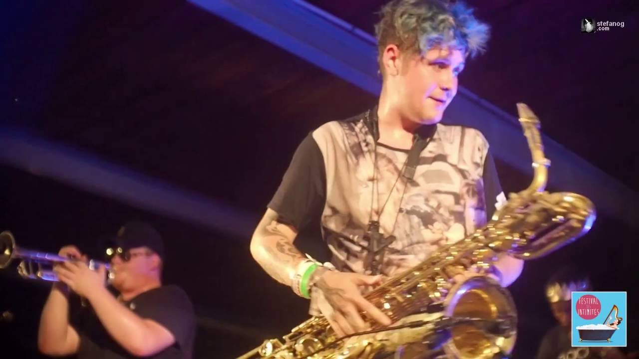Festival des Intimités 2016 / TOO MANY ZOOZ