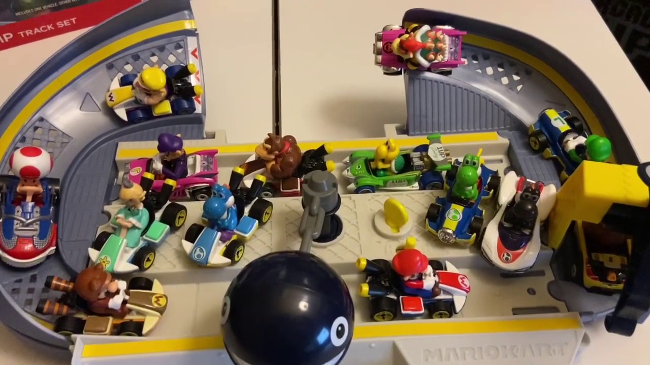 Mario Kart Hot Wheels Chain Chomp Track Set Unboxing and Test Drive