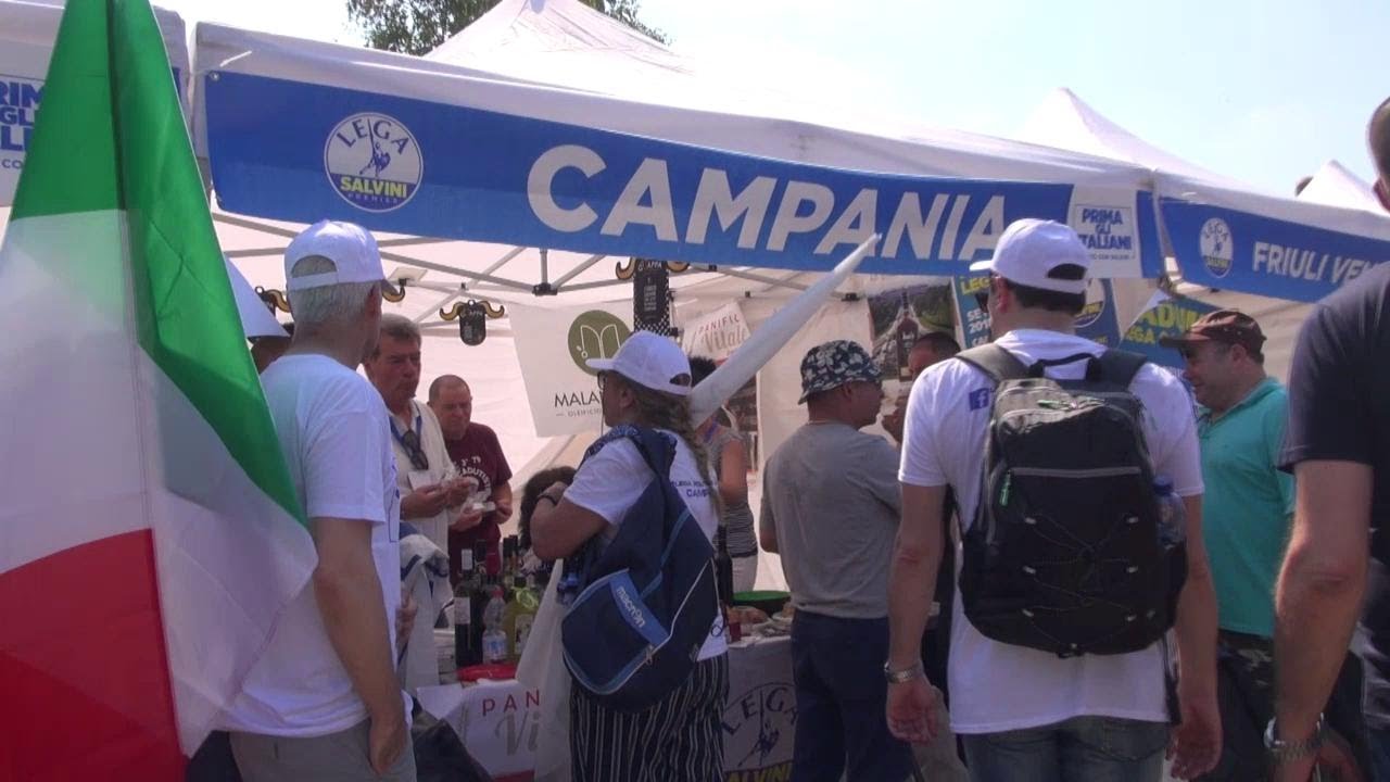 Il viaggio dei leghisti campani a Pontida: 