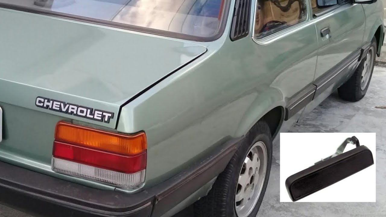 Como trocar a maçaneta externa da porta do Chevette.  Aprenda o passo a passo e veja como é fácil.