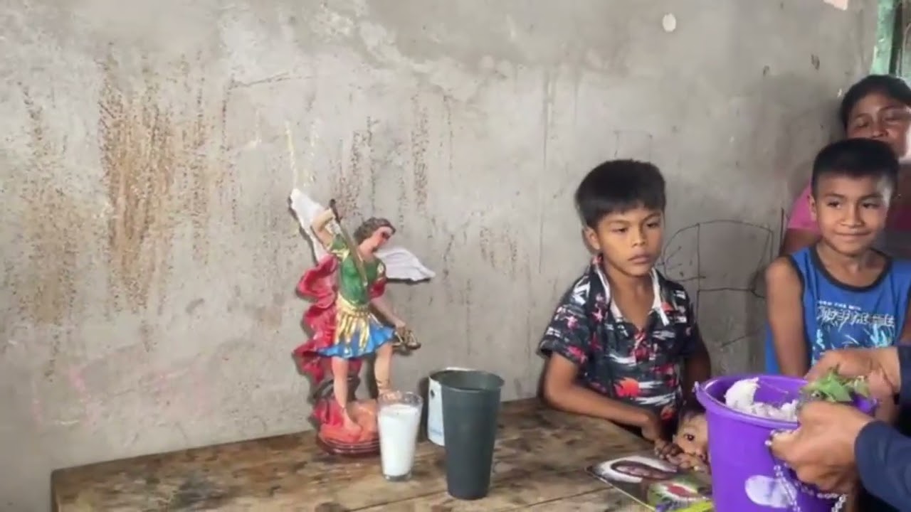 Santo  san Miguel Arcángel está llorando lágrimas de sangre en  Barrio nuevo de los Muertos Guerrero