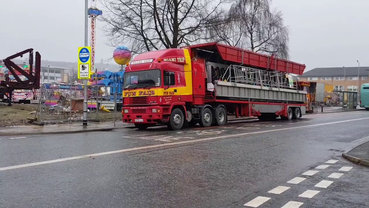 Tidy ERF EC11 Carries Out Tricky Reversing Manouvre - 8th February 2018