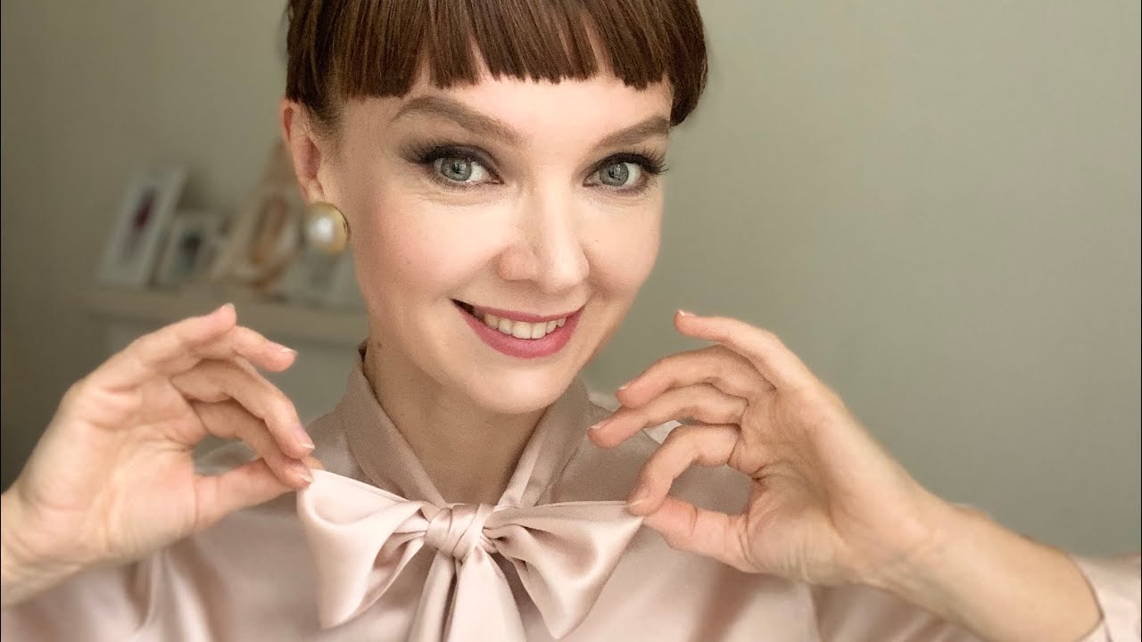 5 Different Ways to Wear a Bow Blouse