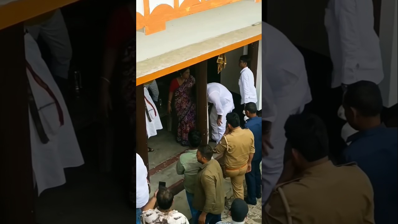 पवन सिंह ने MLC टिकट मिलने पर माँ से आशीर्वाद लिया#pawan#jyoti#viral# tranding#shorts