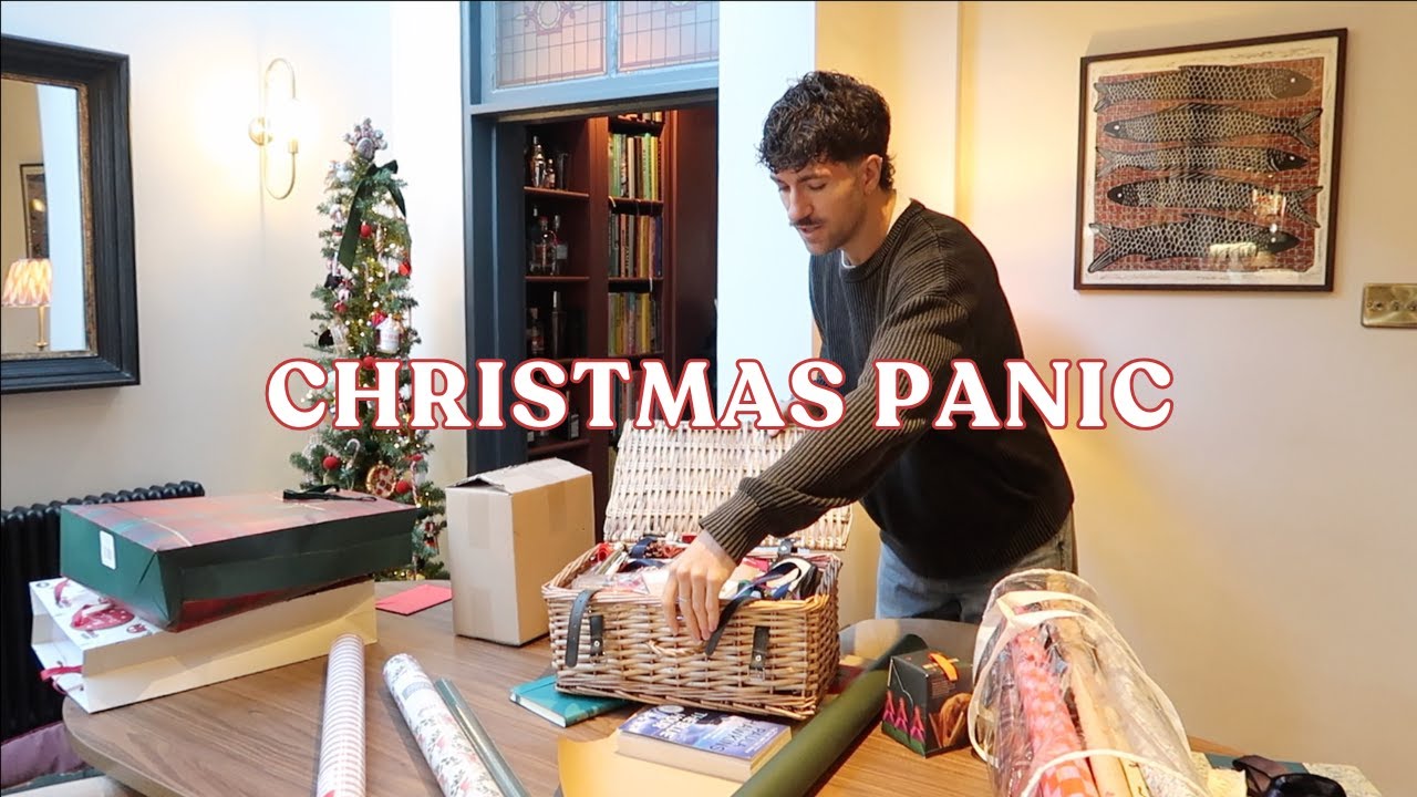 I AM TERRIBLE AT CHRISTMAS | PANIC PRESENT PURCHASES & LEAVING LONDON