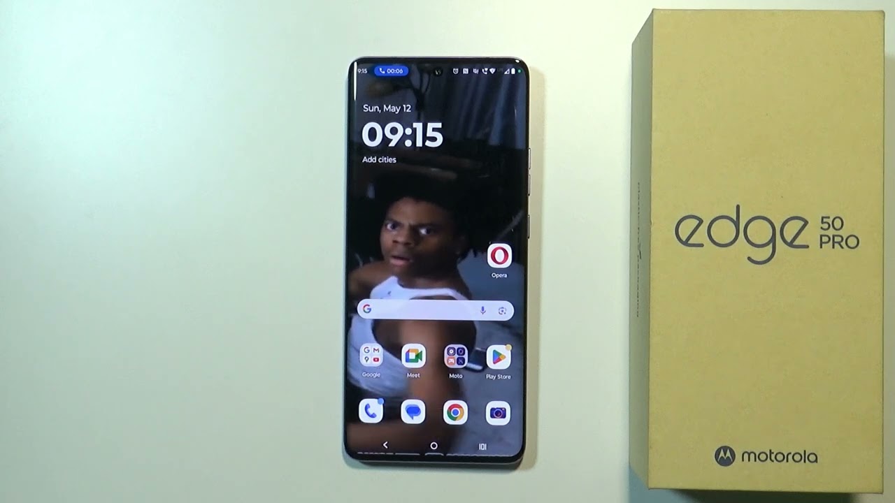 How to End Call on Motorola Edge 50 Pro