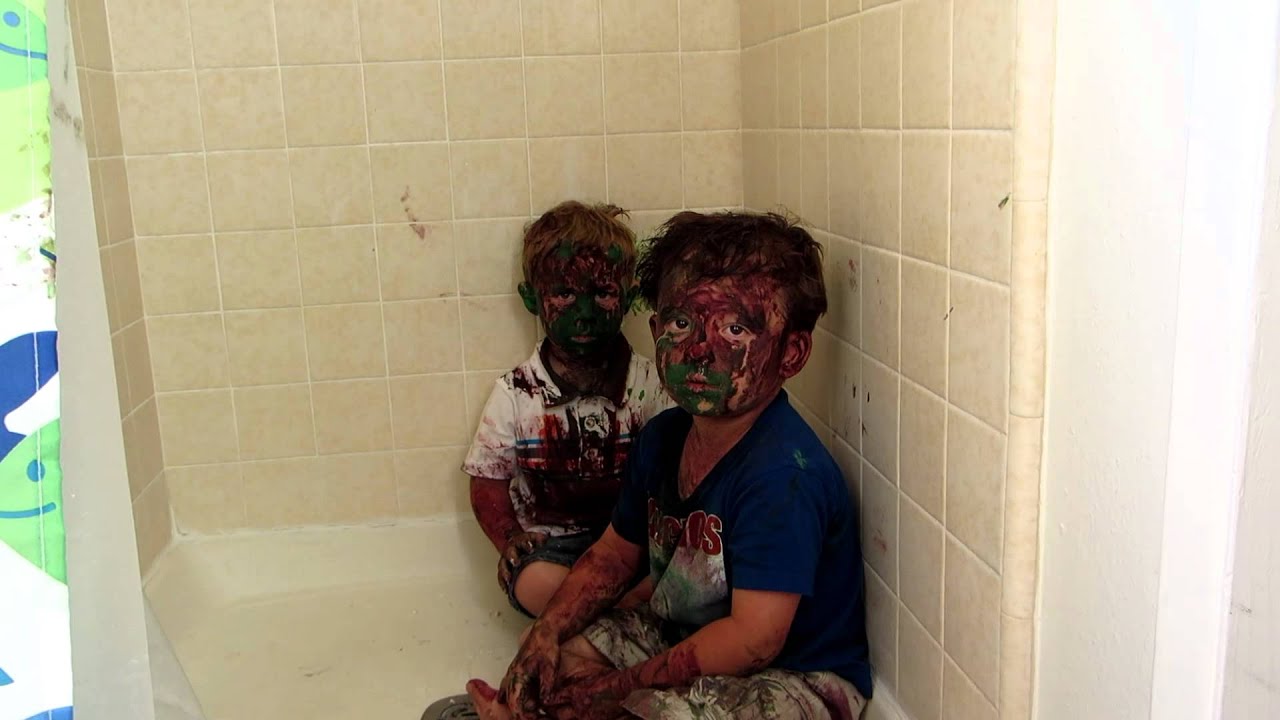 Adorable Kids Caught by Dad after painting themselves
