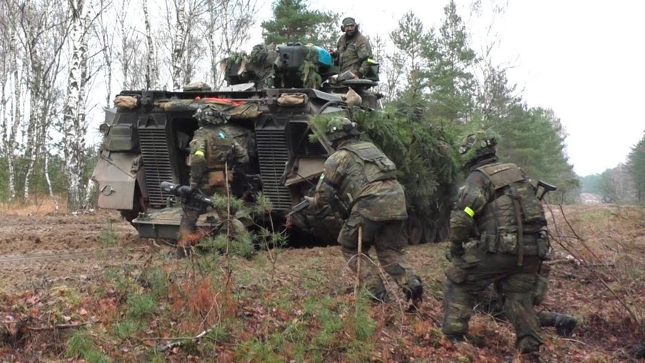 Dran Drauf Drüber- Panzergrenadiere greifen an