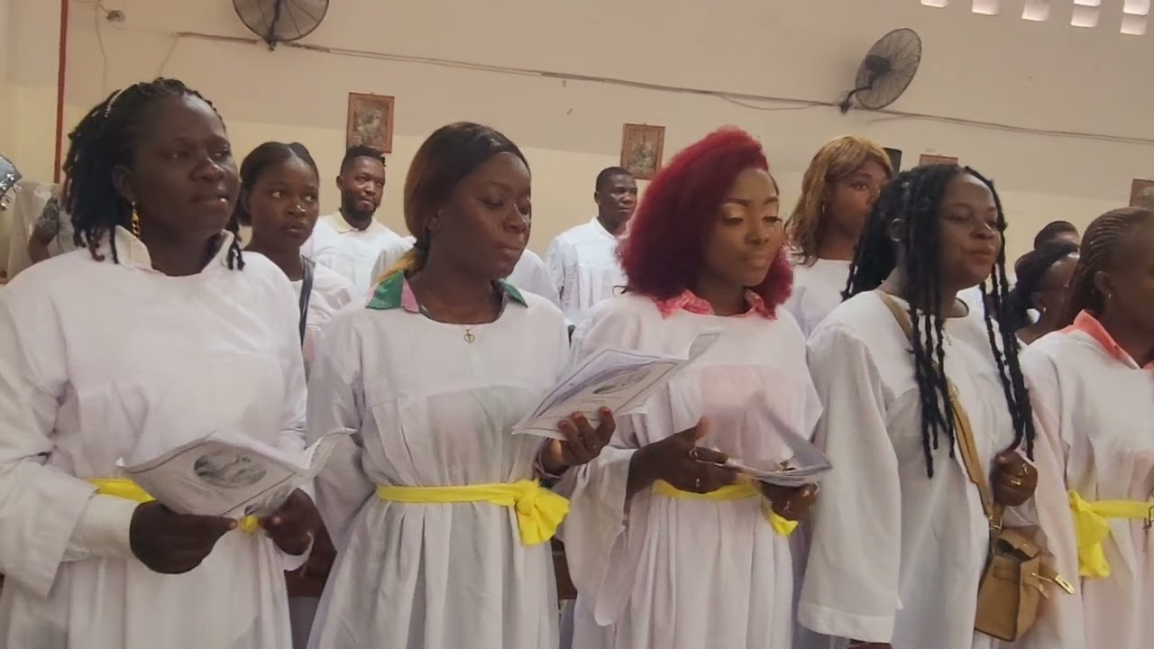 NKOLO TATA WA BOLINGO, par la Chorale Résurrection Paroisse Saint Michel Bandal