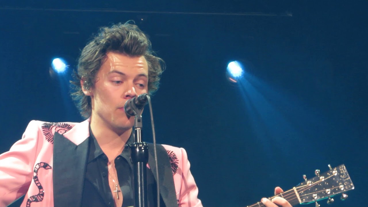 Harry Styles - Just A Little Bit Of Your Heart - Toronto