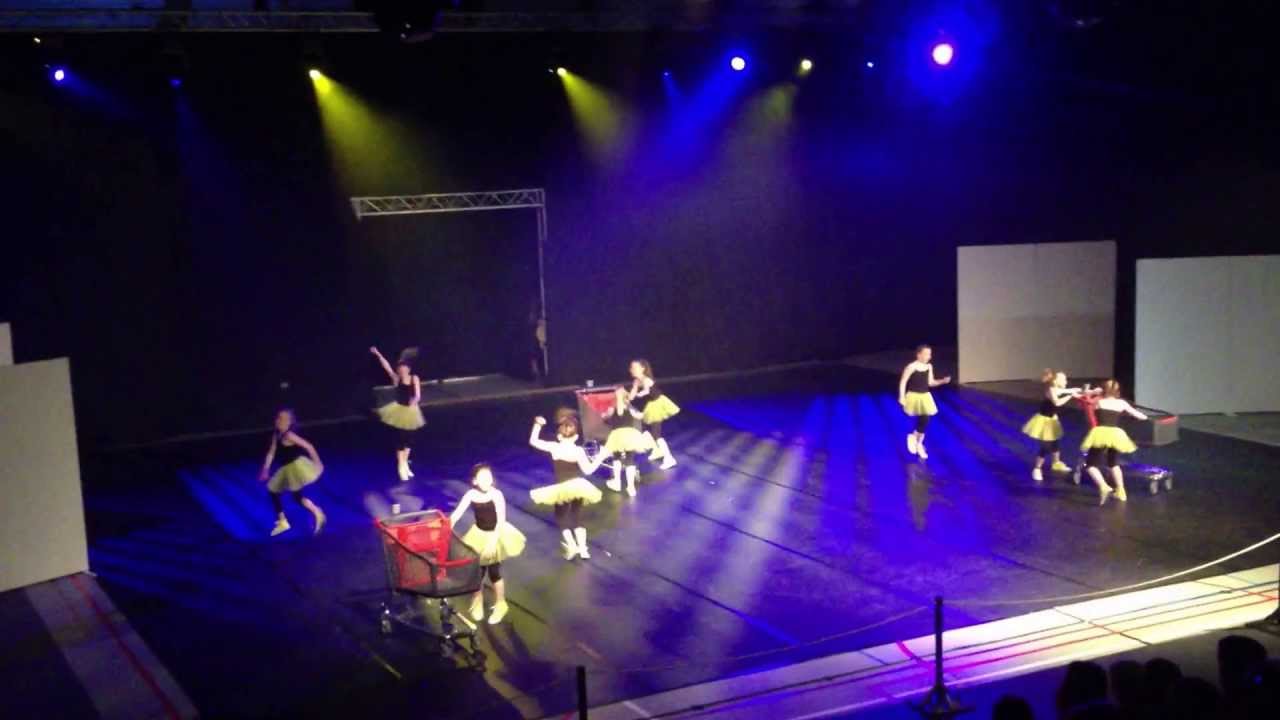 Little A's op de dancebattle in Leopoldsburg, 1 mei 2013