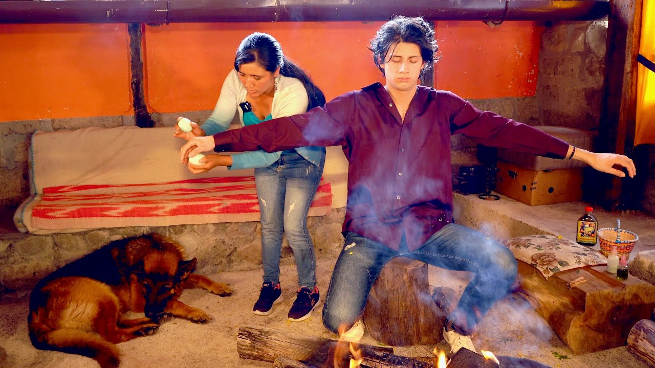 Doña Esperanza's energy healing (limpia) & ASMR massage with soft sounds & whispering