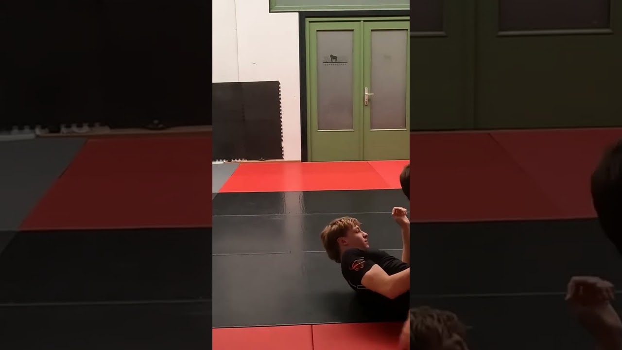 Full move II - KNEESLIDE from Open guard