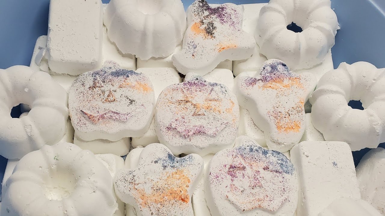 MY FAVORITE MOLDS-REFORMED GYM CHALK CRUMBLE-ASMR