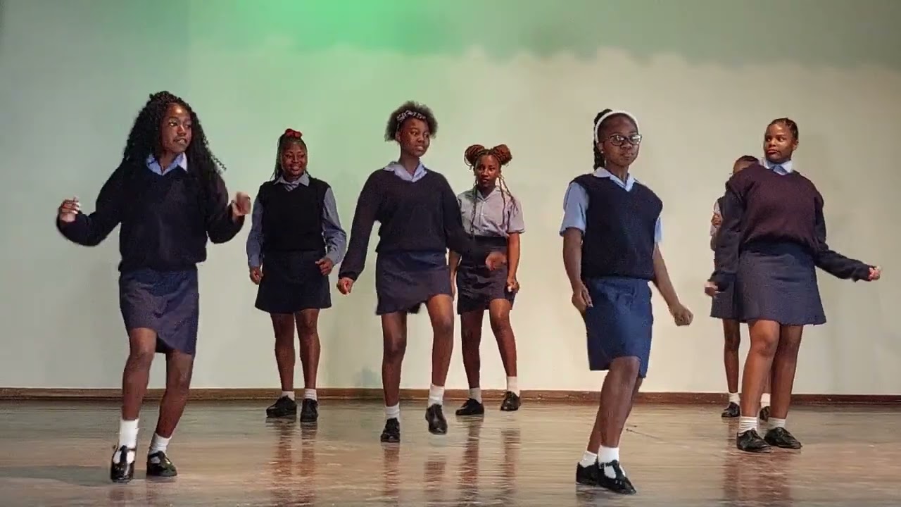Grade 7 Girls lekker om die Here te dien
