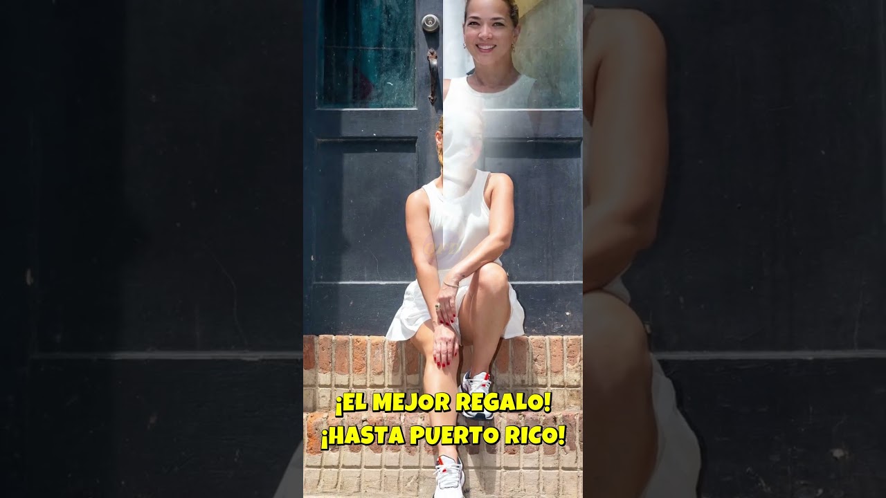 💕 &iexcl;ADAMARI L&Oacute;PEZ CELEBRA A KARLA MONROIG EN GRAN ESTRENO!