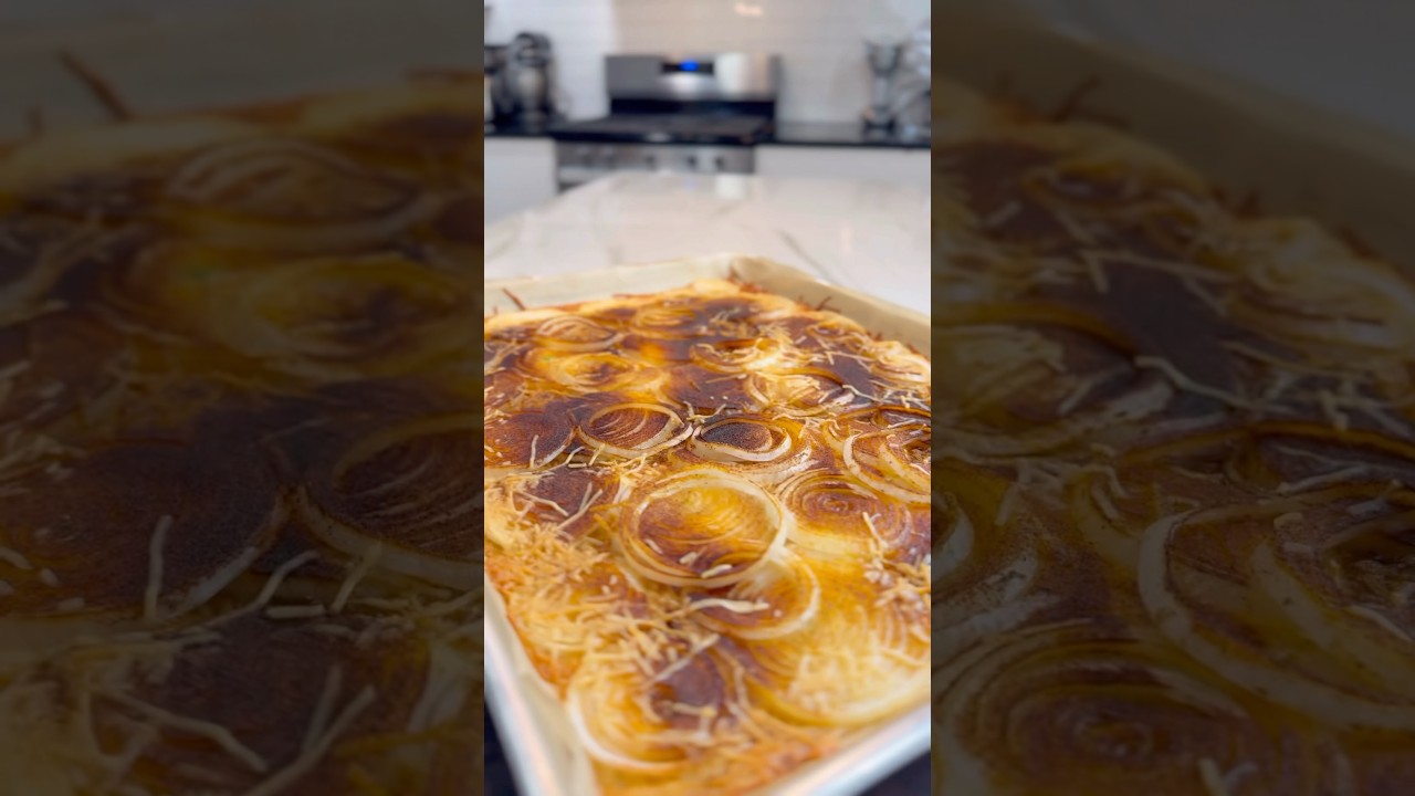 Запеченные луковые чипсы из 2 ингредиентов 🤤 #еда #гурман #шорты