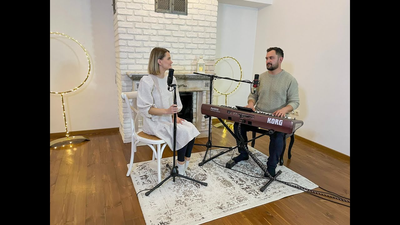 Diana & Daniel Părău - Undeva-ntr-o odăiță (LIVE)