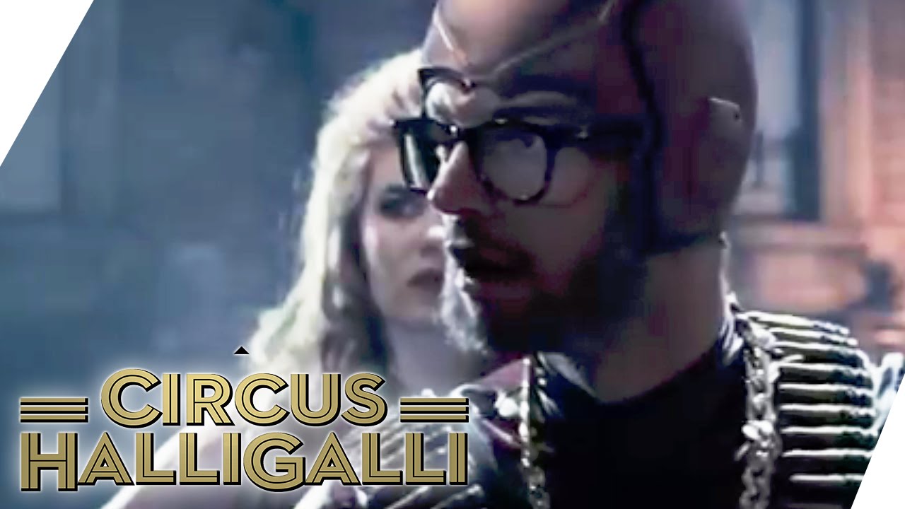 Betrunkene schreiben Drehbücher: Joko & Klaas als Superhelden | Circus HalliGalli | ProSieben