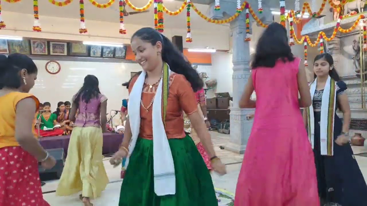Yore Yore Venkatesha - Nritya Bhajan by team Kalasadhana
