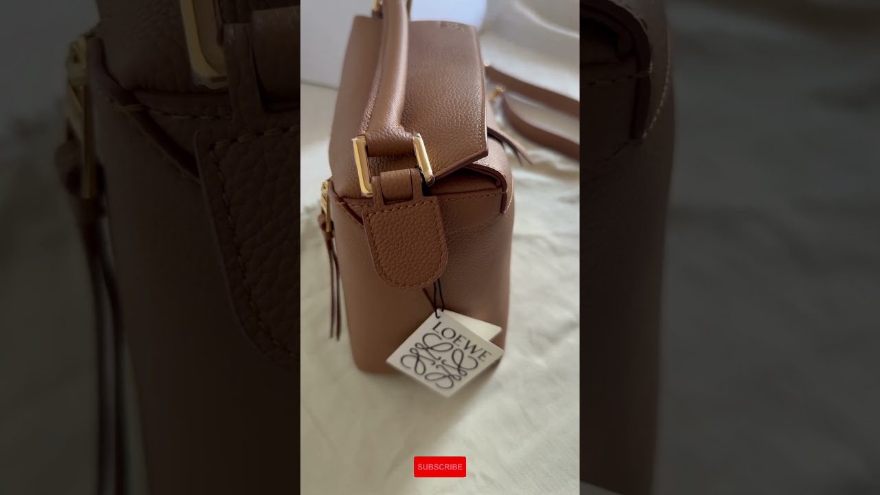 Unboxing this beauty 🍬 LOEWE Puzzle in Toffee