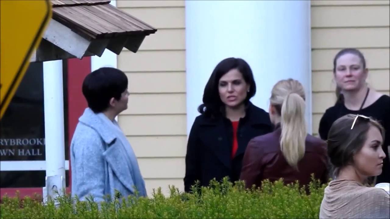 @OnceABC 6x01 BTS of @LanaParrilla