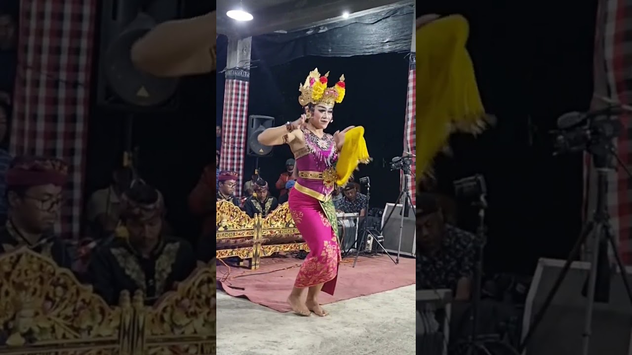 Pembukaan tari joged bumbung