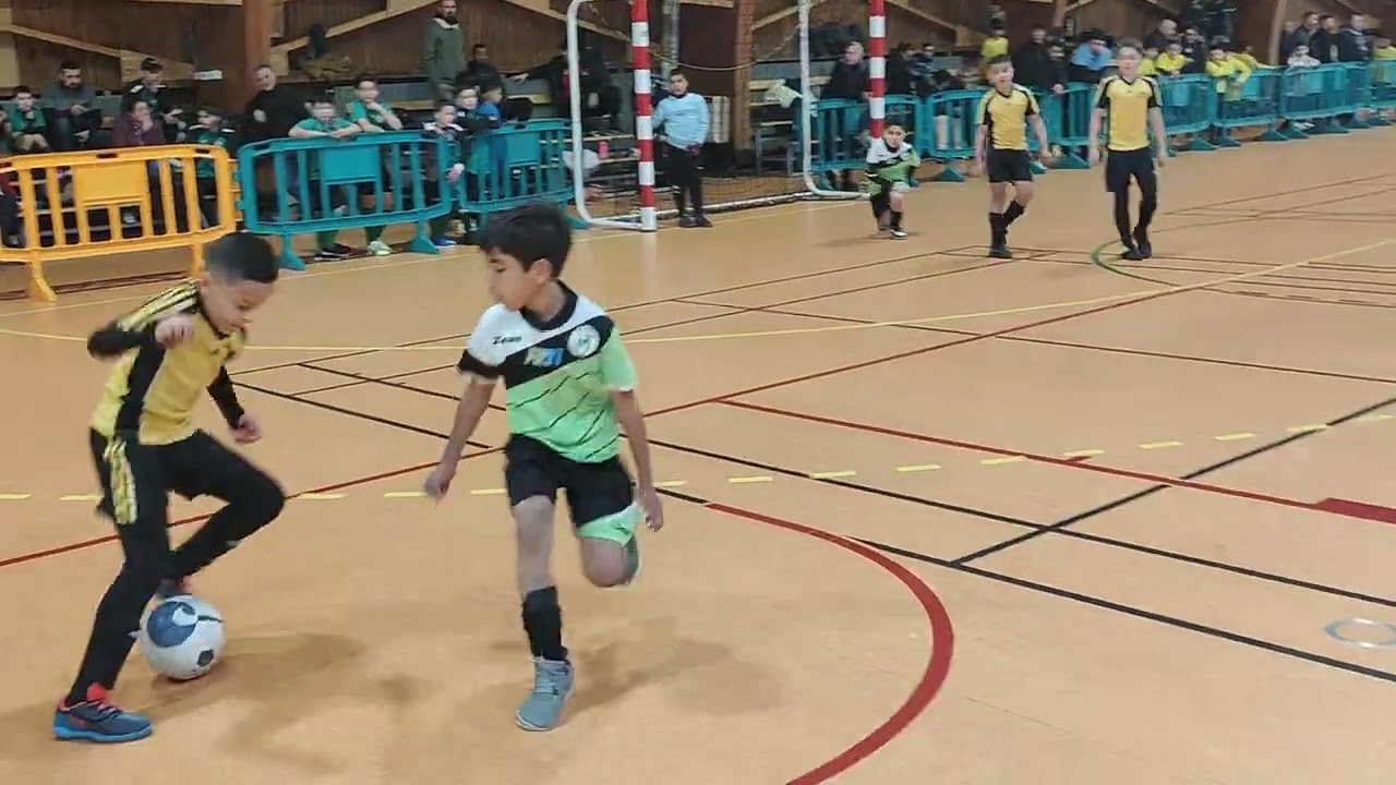 Tournoi U11 FC Saint Etienne : CSADN U10 vs US Montreynaud (match 3 poule) 2/03/2024