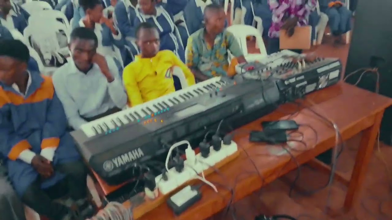 Patiri Pierre ukoyuguruye igiteramo cukumenyekanisha Indirimbo part 2
