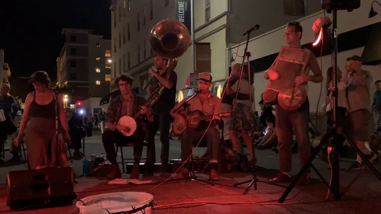 Tuba Skinny 