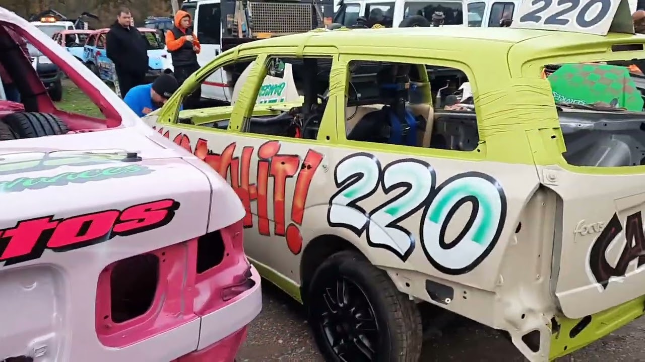 1600 Banger World Final pit walk