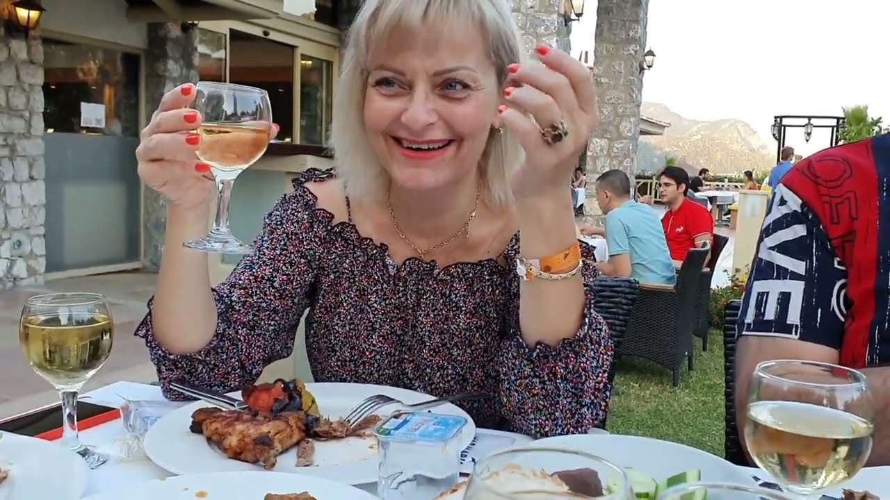 Как мы отметили День рождение Ирочки..)) ну и тост