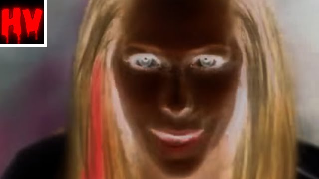 Avril Lavigne - Girlfriend (Horror Version) 😱