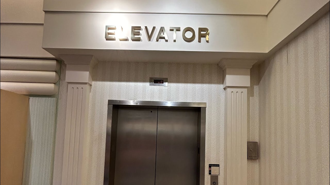 Montgomery Hydraulic Elevator At Von Maur Oxmoor Center In Louisville, KY